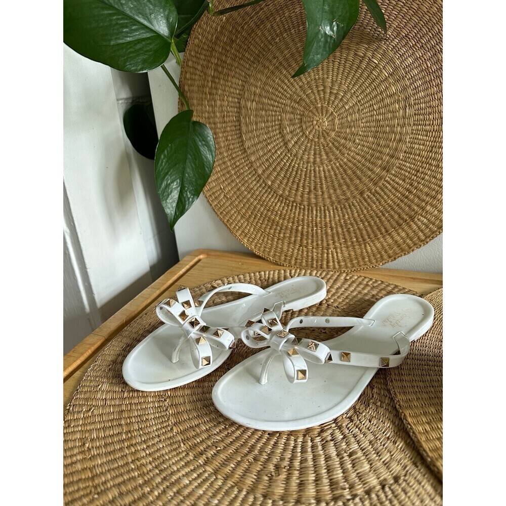 Simply Petals Women’s size 7 Sandals